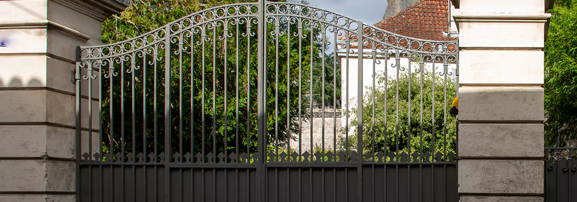 Wooden Swing Gate Repair in Elk Grove Village, IL